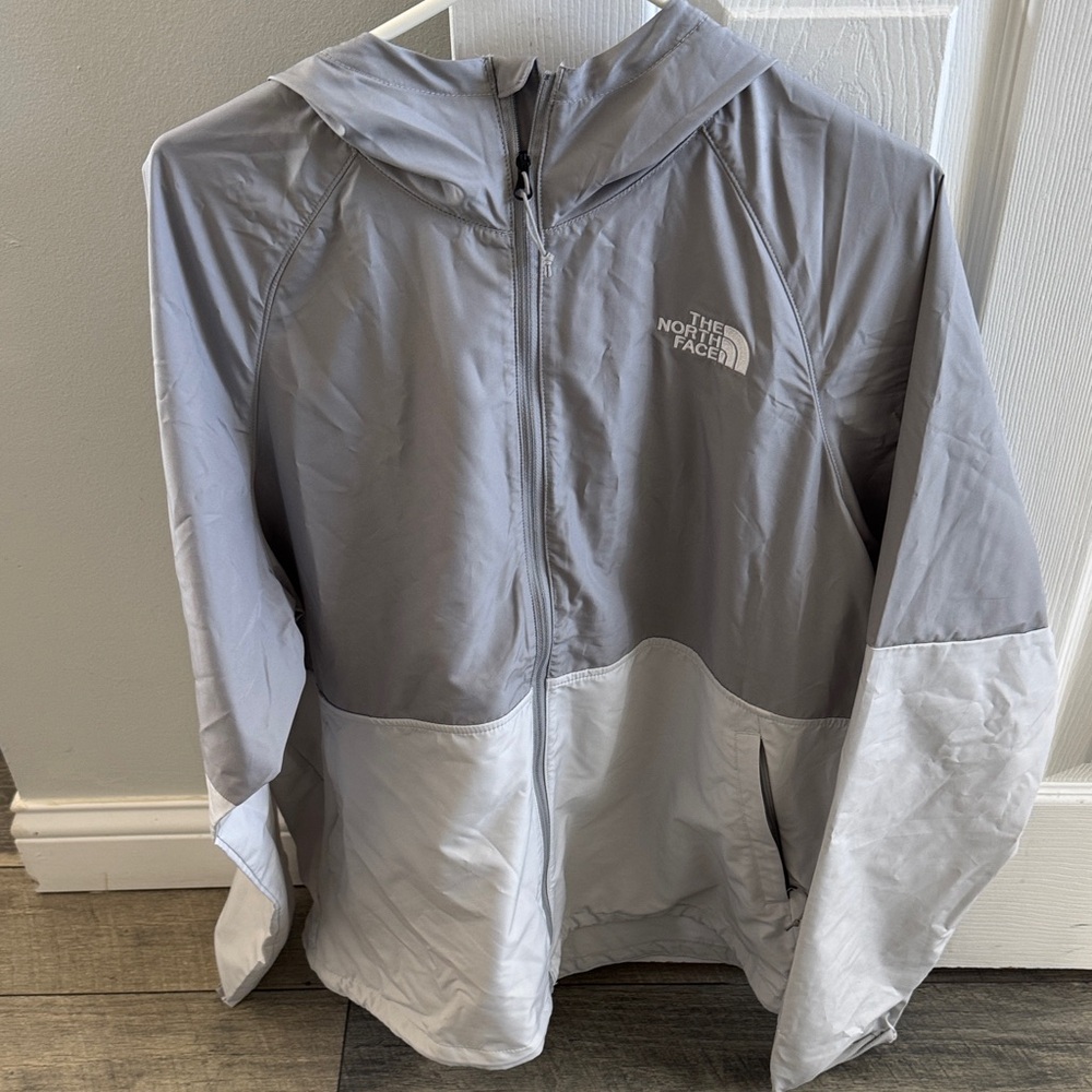 Men’s The North Face Two-Tone Light Gray and White Hooded Jacket